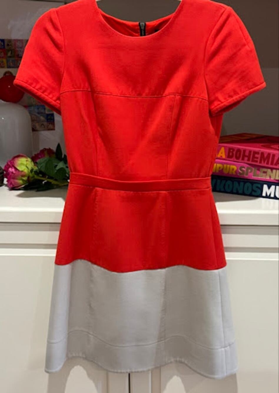 BCBGMAXAZRIA Red Grey Colorblock Short Sleeve Sheath Mini Dress Size 2